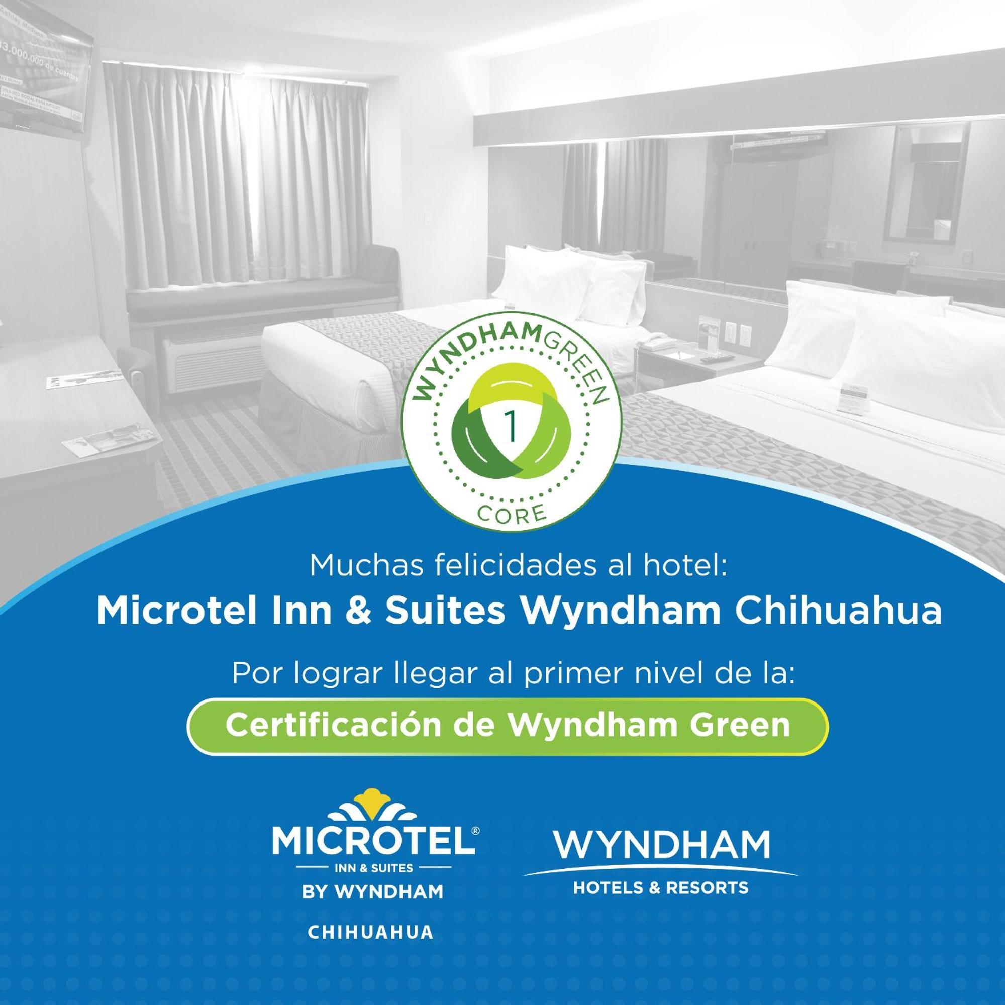 Microtel Inn & Suites By Wyndham Chihuahua Exterior photo