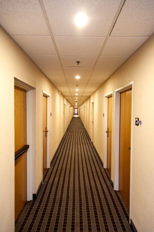 Microtel Inn & Suites By Wyndham Chihuahua Exterior photo
